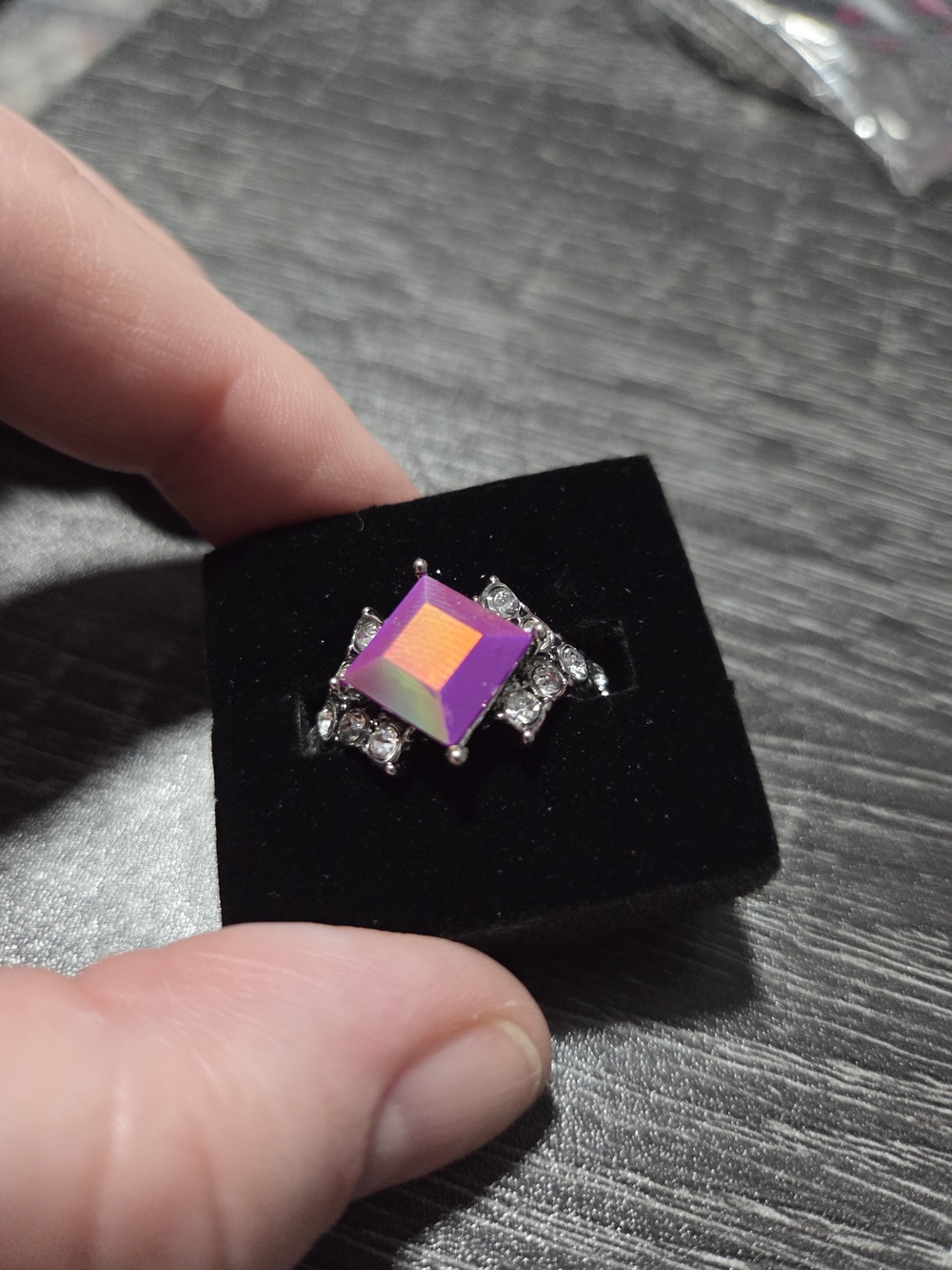 253# paparazzi Iridescent Purple and Orange Square Center Stone Ring